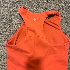 Lululemon top